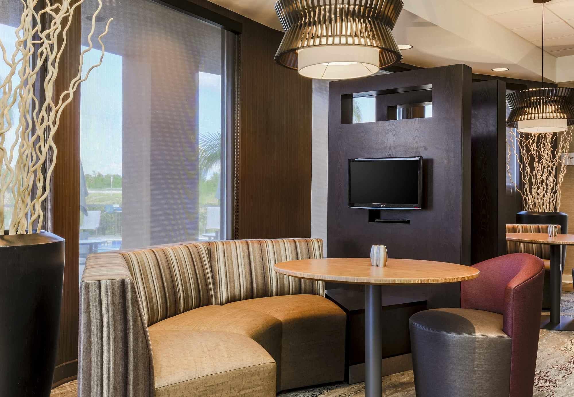 Courtyard By Marriott Orlando Lake Mary North Heathrow Екстер'єр фото